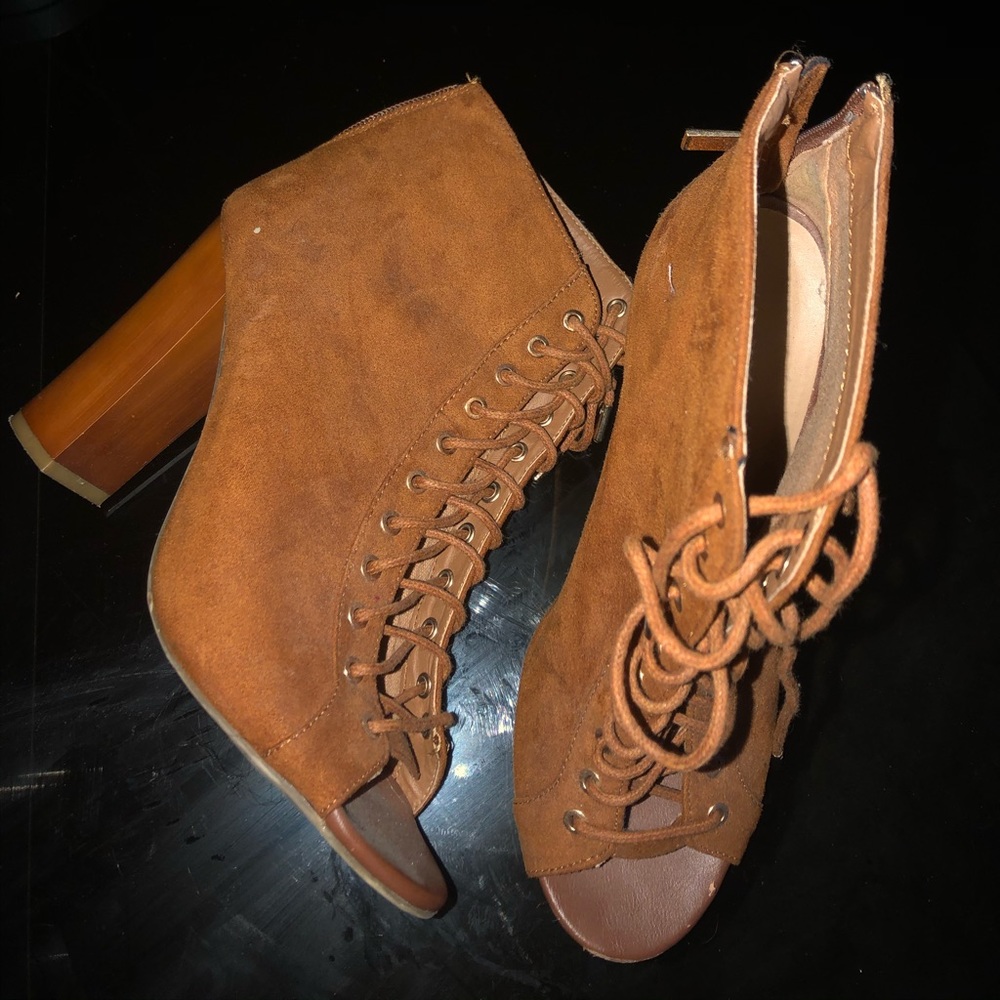 Camel lace booties
